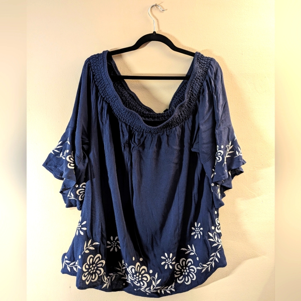 Torrid off the shoulder blue and white embroidered top, 3x